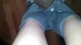 يحتفل بعيد ميلاده مع زوجة رجل آخر