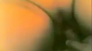 أنجي تتعرض للضرب المباشر بقوة من قبل زبير في مشهد إباحي صريح