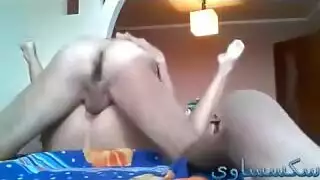 لبنانية تأخذها بقوة في مؤخرتها