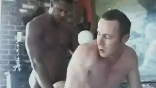 لوطي شاب اسود ينيك ابيض طيز