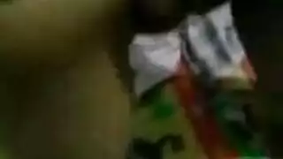 فتاة محجبة تأخذه عميقاً في مدخلها الخلفي