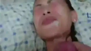 ليلة قاهرة جامحة: رجل عربي يضاجع اثنتين من عاملات الجنس المصريات