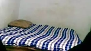 عنتيل مصري يهيمن على شرموطة في شريط نيك عربي صريح