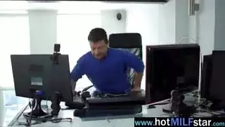 بورنال شرجي بقضيب كبير: بنات طماعة تأخذه بعمق