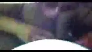 امرأة ناضجة تبتدىء الابن المشاكس في البورنو