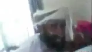 شرموطه مصريه تنتاك من صديق ابنها