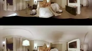 زوجة ديوثة وقحة تشاهدك وأنت تمارس الجنس بقوة مع غرباء في الواقع الافتراضي