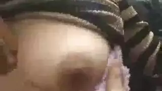 أصدقائي يغتصبون أمي