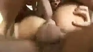 إباحية عنيفة متحركة لمضيفات الطيران: نيك ومشاهد xxx