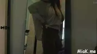 أيقونة الإباحية العربية تأخذ زباً وحشياً في جنس عنيف