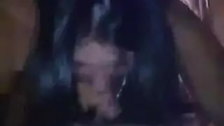 وجه رجل مستقيم الحلمة زلة