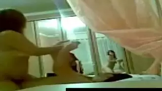 دخل اصبع في الطيز
