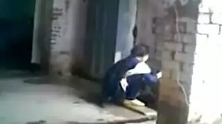 فريق إيطالي مزدوج عنيف على صديقته السابقة