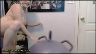 العاهرة الشقراء تتوسل للديك الأسود والجنس الشرجي الصريح