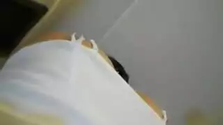 لعب الحيوانات الأليفة يتحول إلى جنسي: امرأتان وكلب