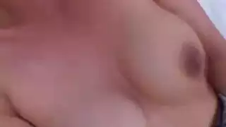 قضيب وحشي غير مختون في مشاهد جماع عنيفة