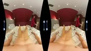 ثنائي إباحي: ريد ولولو تُحشيان بقضيب كبير معًا