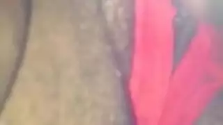 جلسة تقبيل مثيرة تؤدي إلى وضعية كلابية قاسية