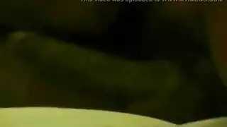 علاقة ثلاثية مثلية صريحة مع الأصدقاء