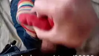 تقطر بالسائل المنوي وهي ترتدي كعوب المتعرية فقط