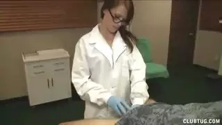 أنا مستعد لممارسة بعض الجنس العنيف مع شريكي الذي يبلغ وزنه رطلاً والذي لديه قضيب ضخم يبلغ طوله بوصة ويحتوي على أكثر من ثلاثمائة وسبعين مليون حيوان منوي