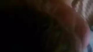 مص قضيب في المقعد الخلفي يؤدي إلى نيك مهبل في سيارة إكس إكس إكس