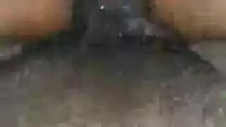 يتحمل قارب خشب الأبنوس