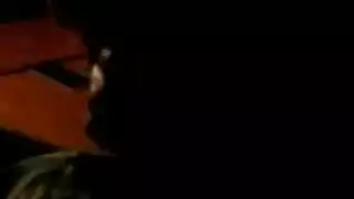 غازي تأخذ أنبوبًا خشناً في مشهد شرجي صريح