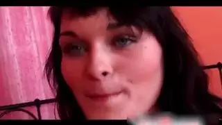 الموقع الأزرق يضاجع كس بقوة