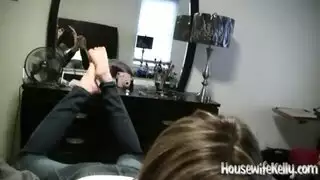 يحط زبو في فم جدتو وهي نايمه