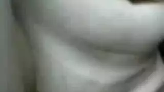 الفحل السوري ينكح عشيقته العربية في بورن منزلي صريح