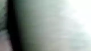 بنت هجت على امه