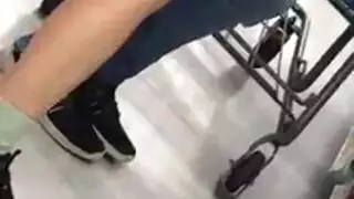 فقدان عذرية شرجية في مشهد إباحي قاسٍ