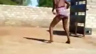 البيضاء عربيه تشتهي نيك صناعي