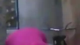 نجمة الإباحية تقى في جماع جماعي مثير