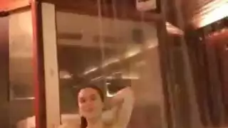 متقدمة وقحة تركب زب زبونها بعد اجتماع العمل