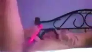 غريب يحصل على حمام لسان مبلل ومتوحش من عاهرة