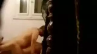 مراة تدخل الا بيت راجل و ينيكوها اثناء نوميها وهيا نائمة سكس