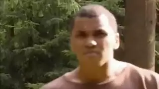 سكس روسي حار في الغابة مع أبو عضلات ينيك فتاته العارية