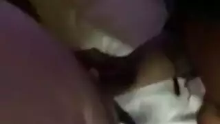 لمعان كس أملس وعملية حزام ناضح