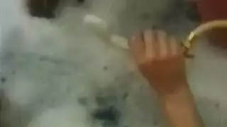 إباحية恋物 قديمة: حزام جلد وإيلاج ثلاثي الثقوب