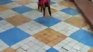 فتاه طويلة وجميله جدا