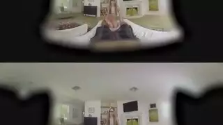 انغماس كلي: جلسة جنس افتراضي قاسية